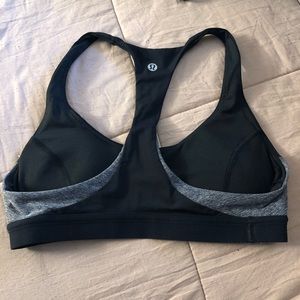 Lululemon sports bra